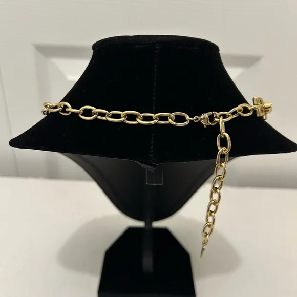 Coach Chunky Signature Chain Link Necklace With Light Pink Rhinestones. - Picture 5 of 6